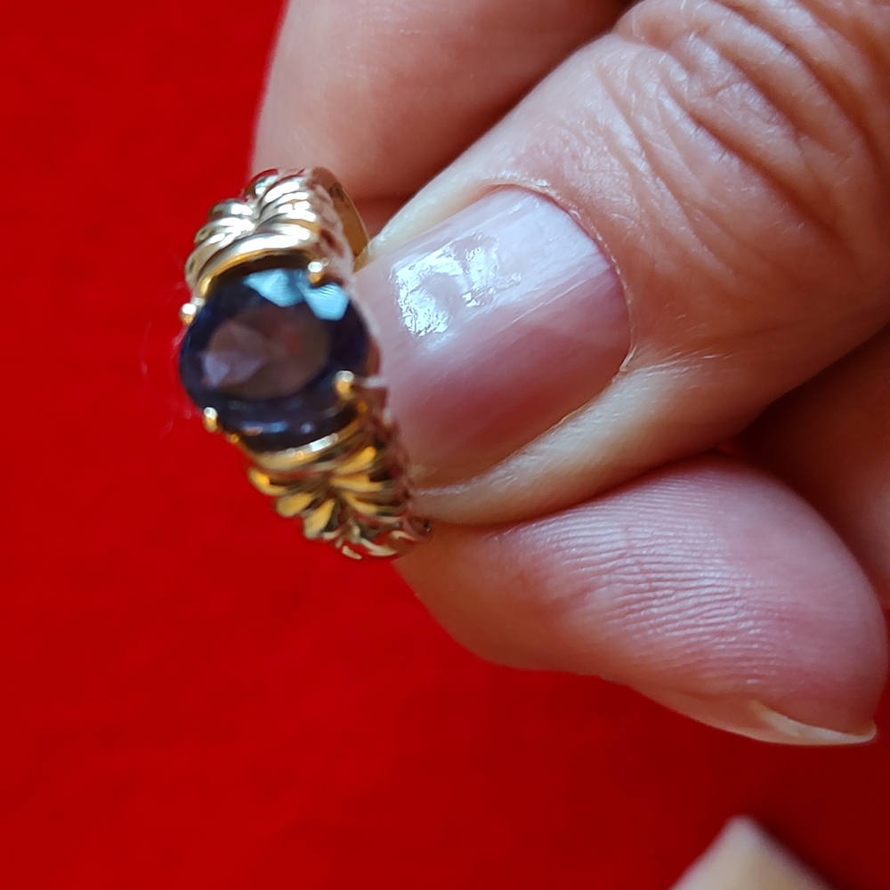 10k Solid Gold Iolite Ring - image 3